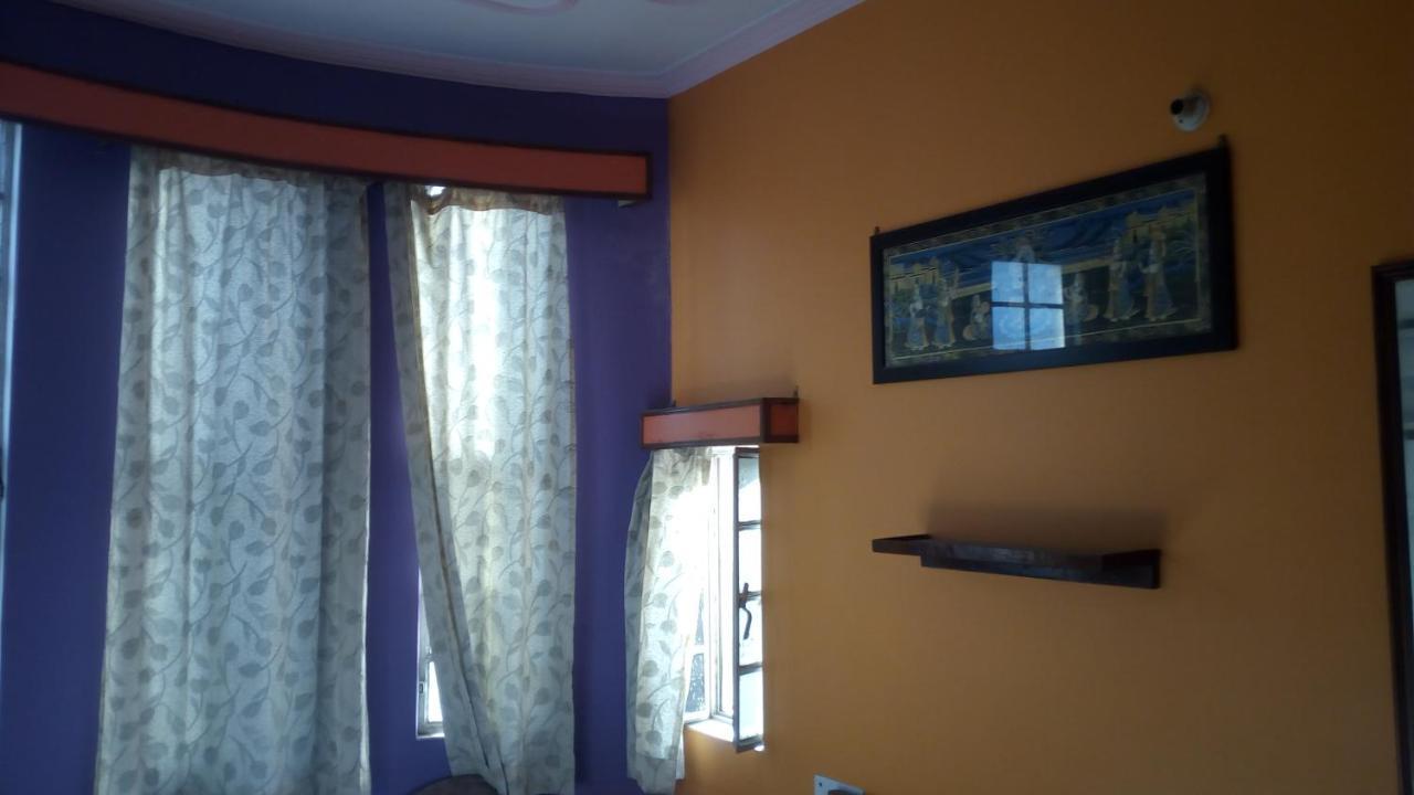 Ishan Paying Guest House Varanasi Exterior foto